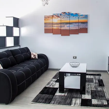 Apartman Apartament Alezzi Black&white 1