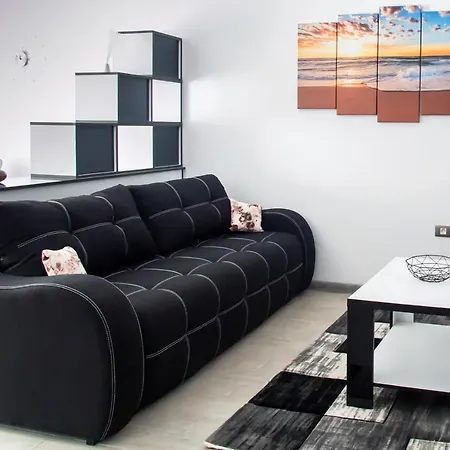 Apartman Apartament Alezzi Black&white 1 *